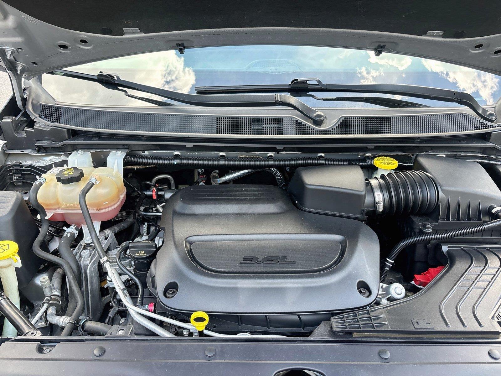 2021 Chrysler Pacifica Touring L
