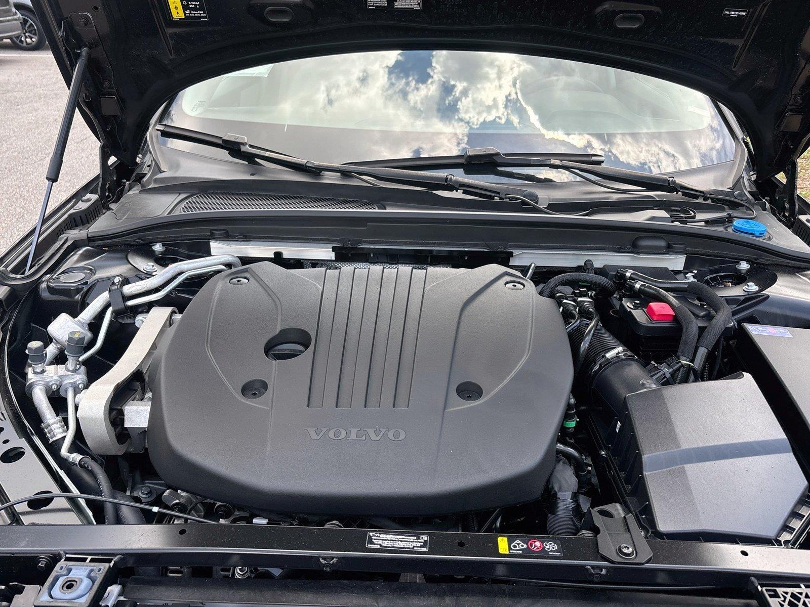 2025 VOLVO V60 CROSS COUNT