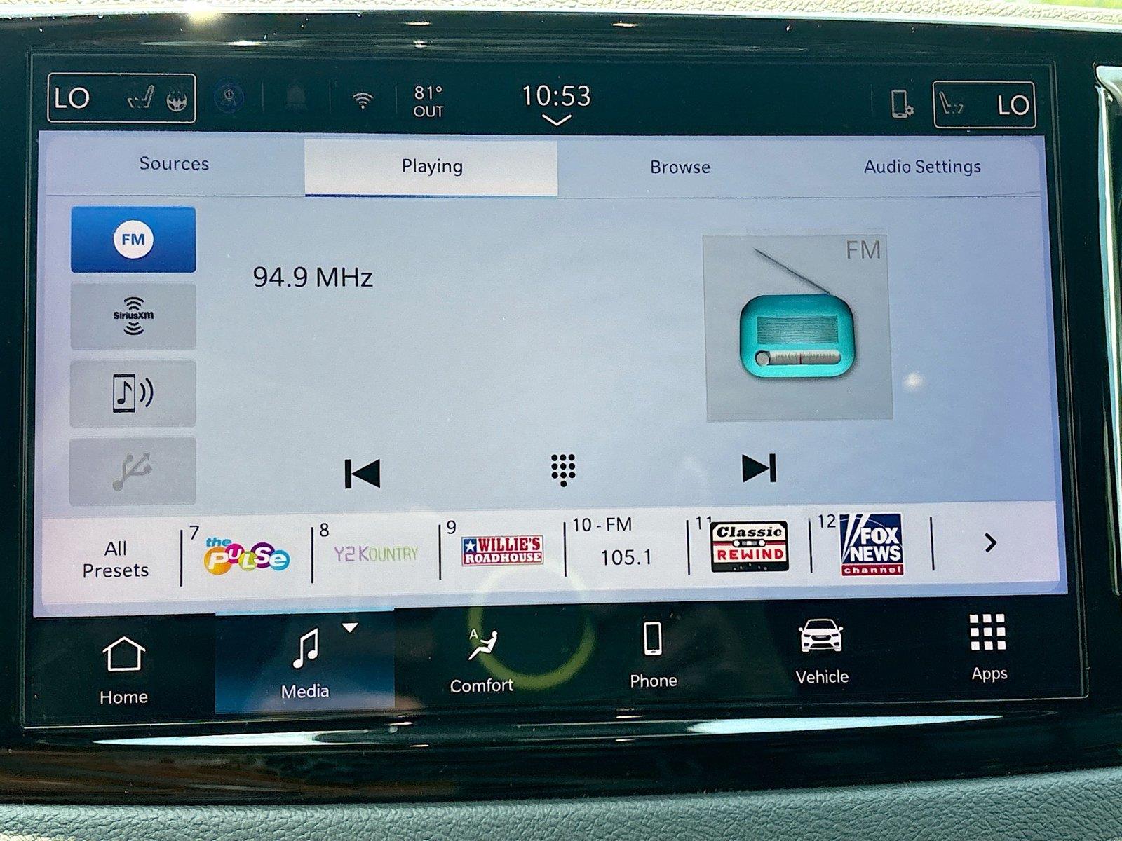2025 Chrysler Pacifica Select