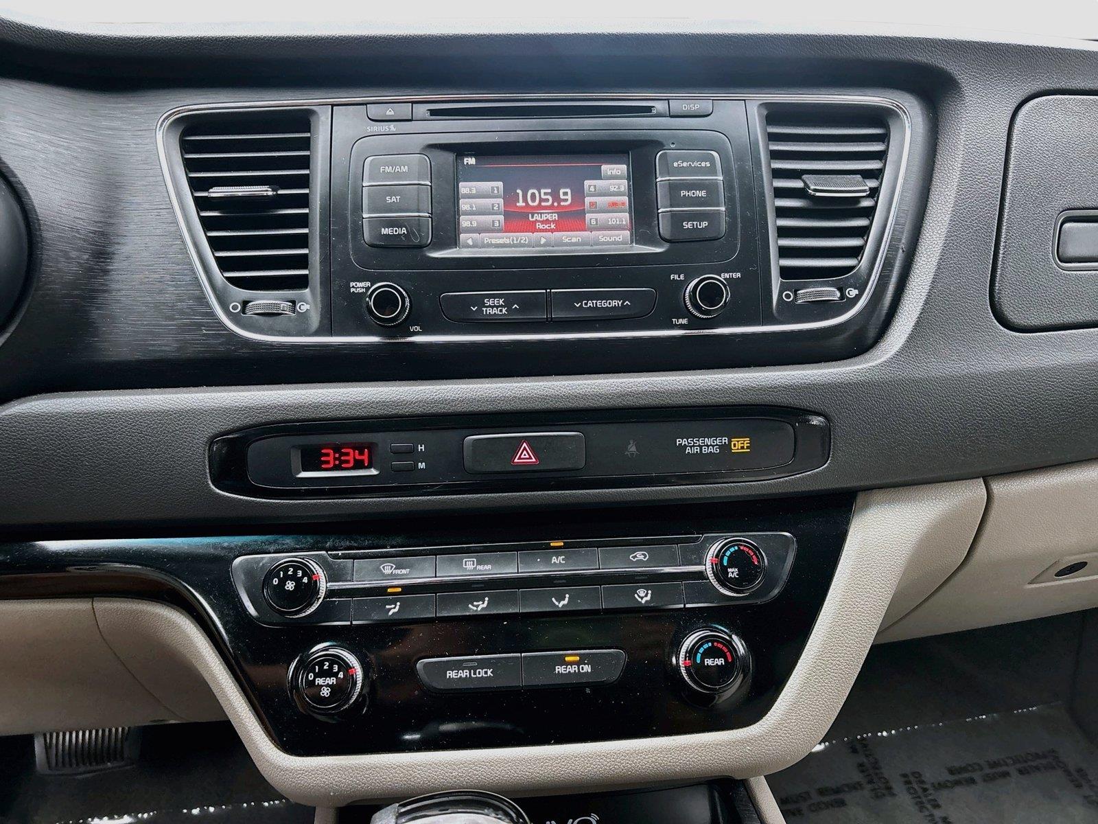 2016 Kia Sedona LX
