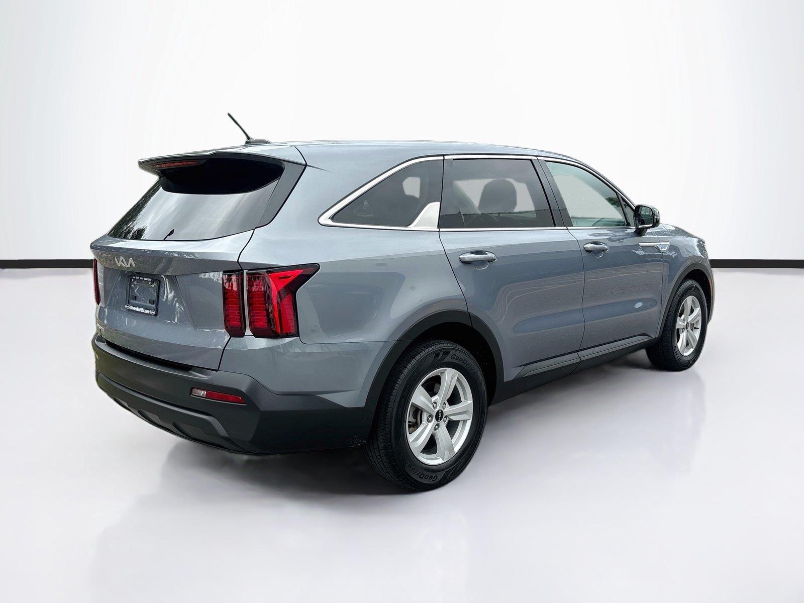 2023 Kia Sorento LX