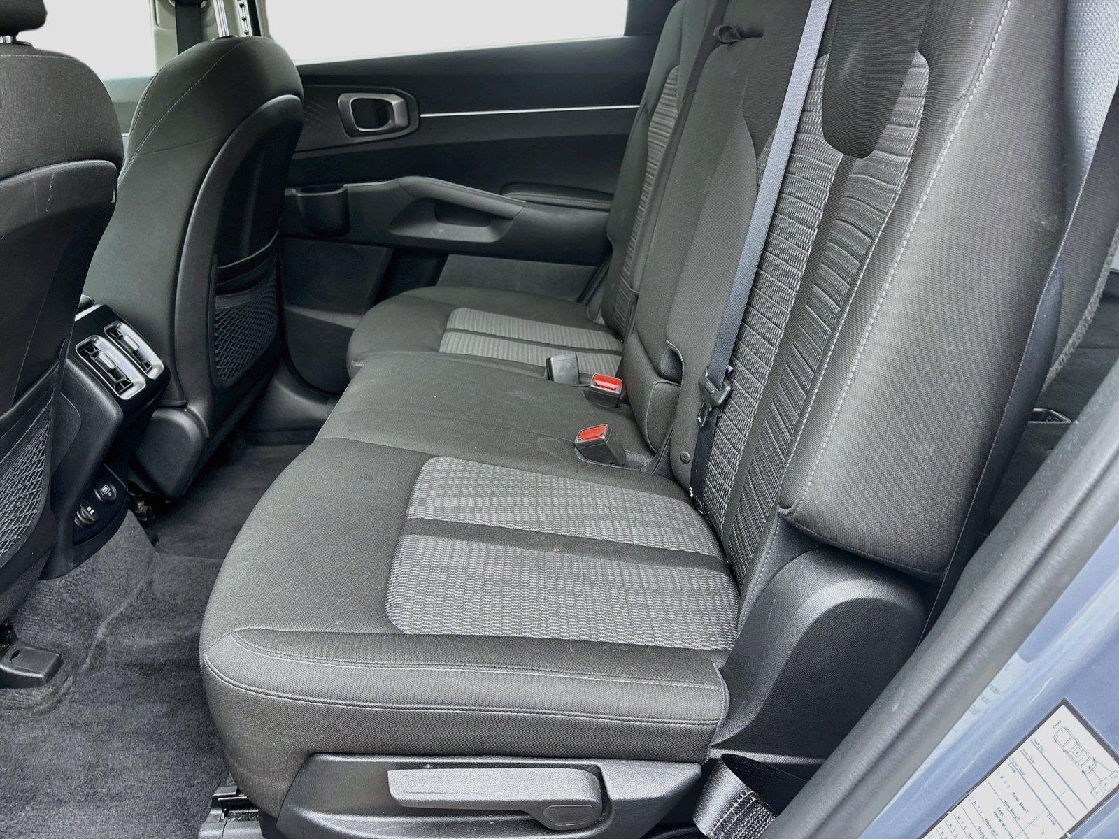 2023 Kia Sorento LX