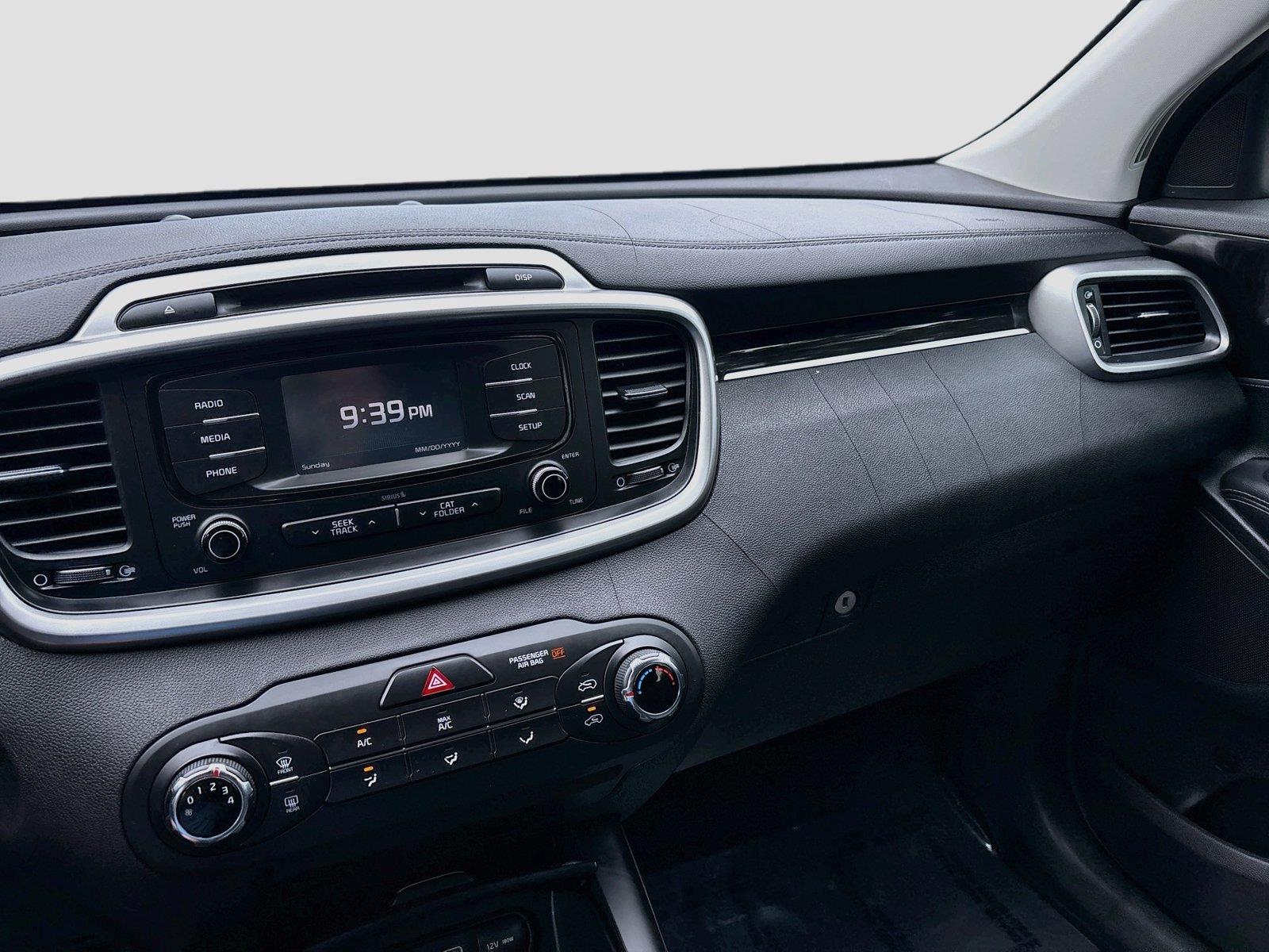 2016 Kia Sorento LX