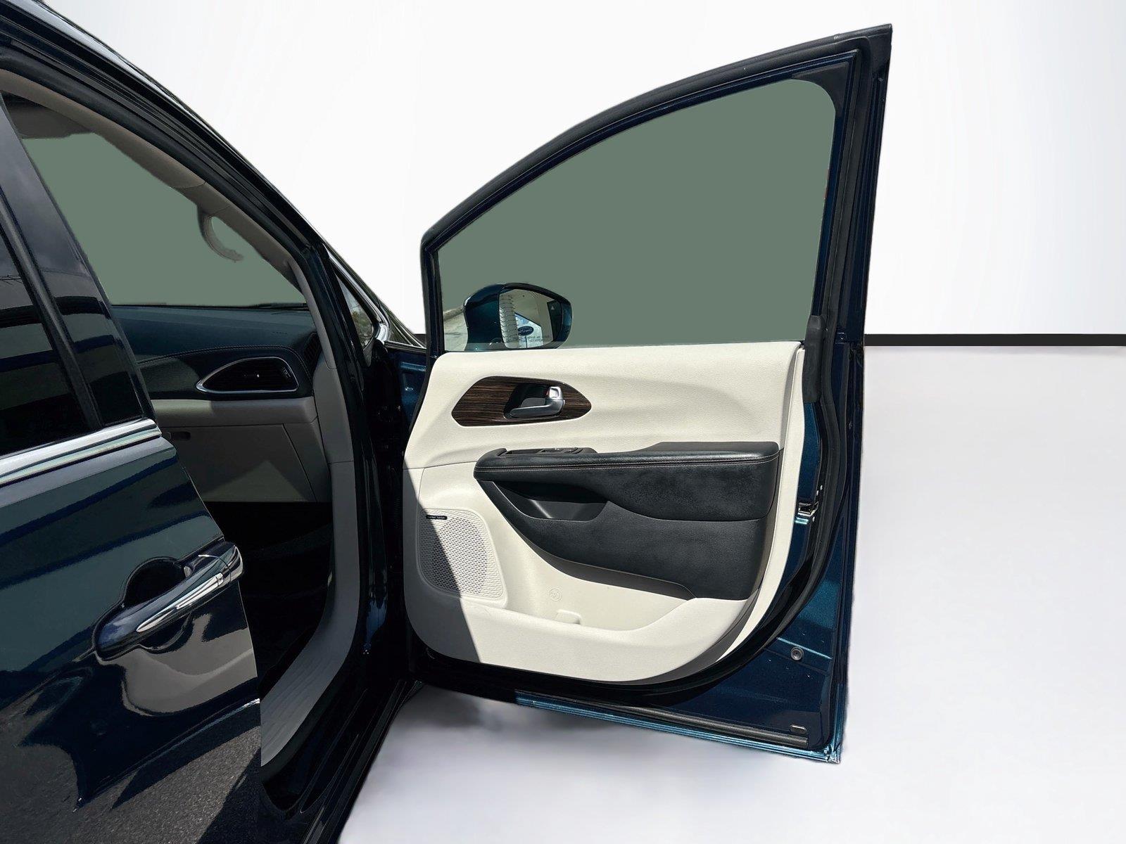 2022 Chrysler Pacifica Limited