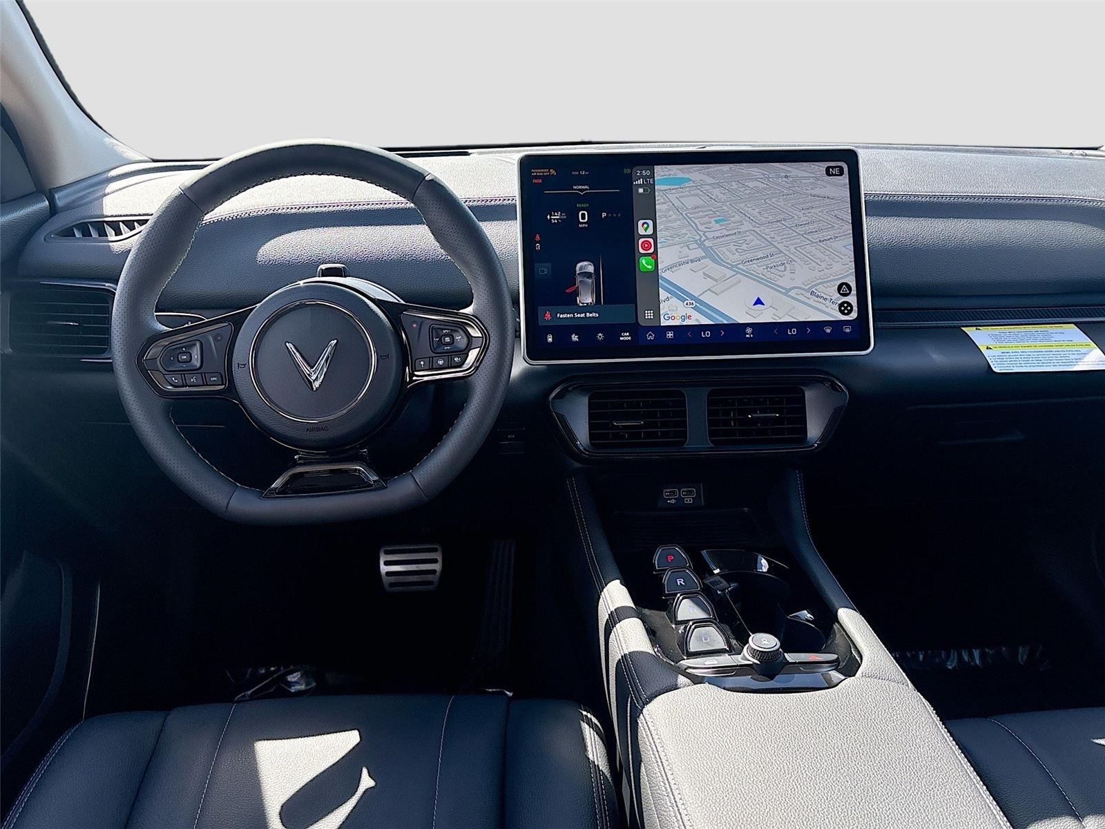 2025 VinFast VF 8 Eco