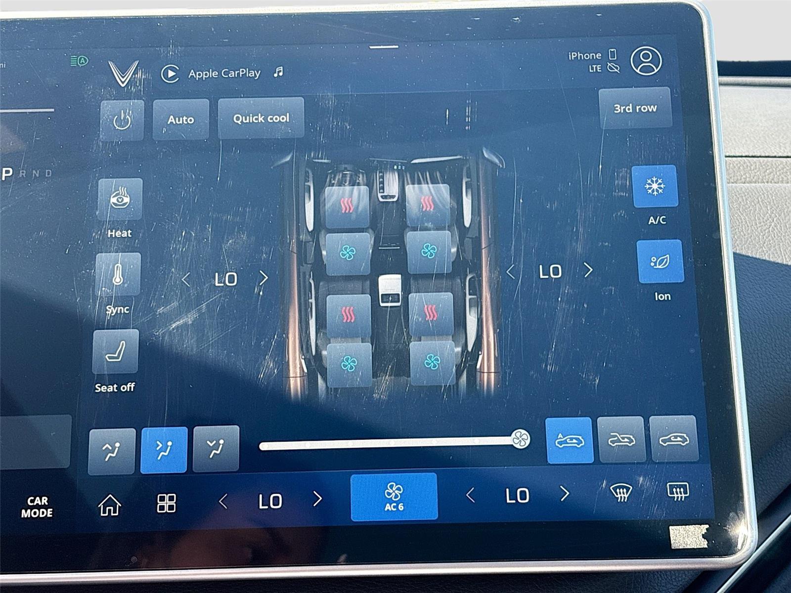 2024 VinFast VF 9 Plus