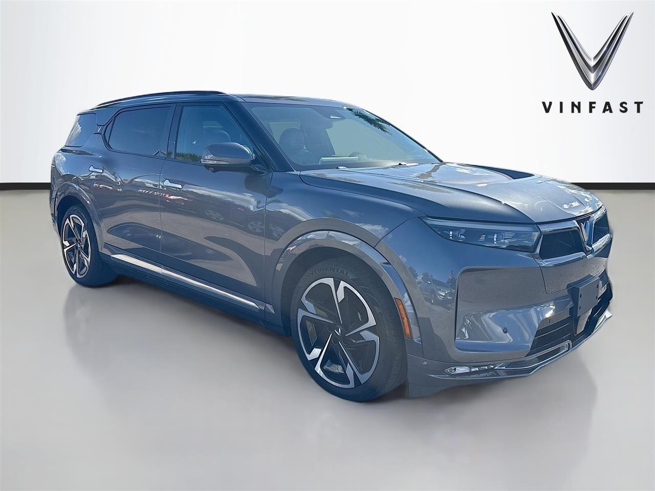 2024 VinFast VF 9 Plus