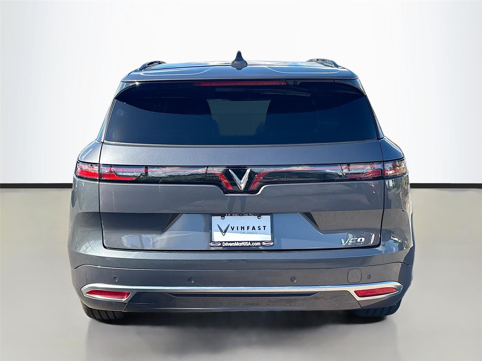 2024 VinFast VF 9 Plus