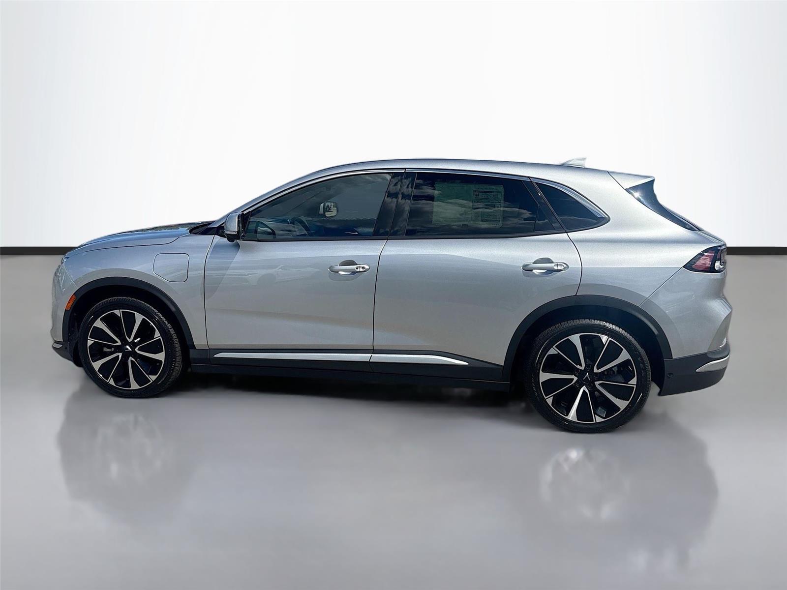 2025 VinFast VF 8 Plus