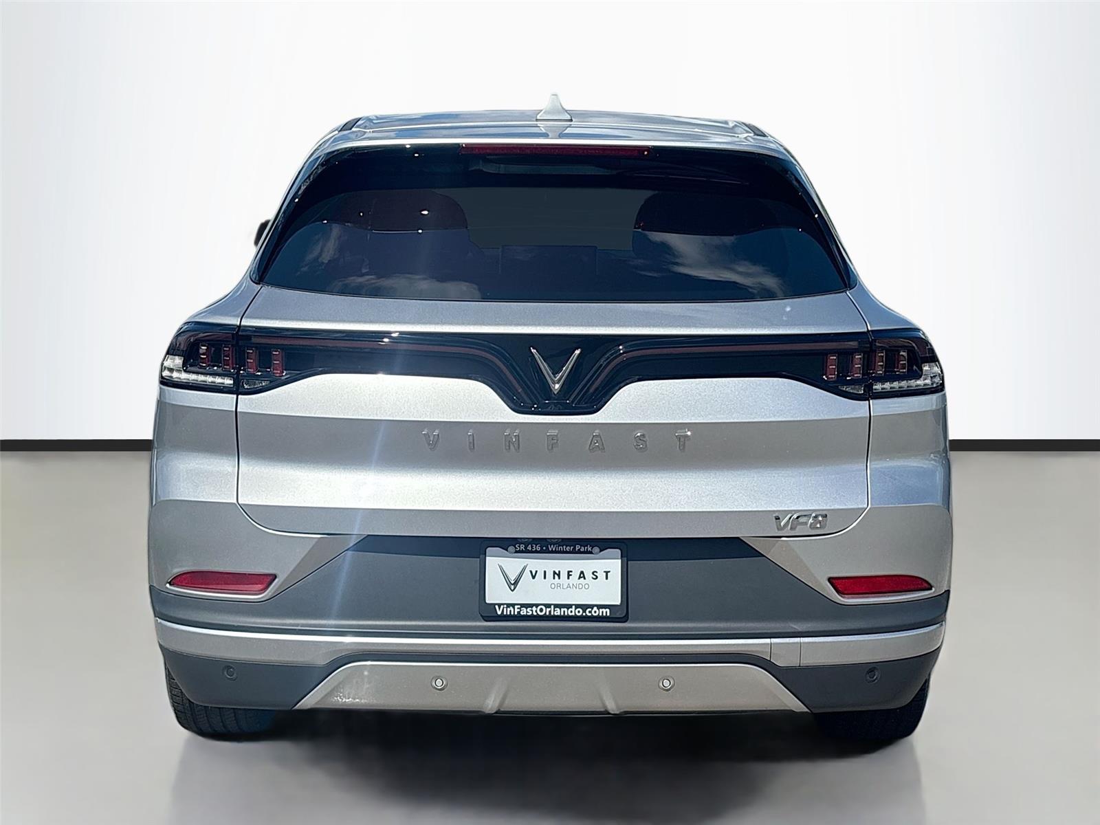 2025 VinFast VF 8 Plus