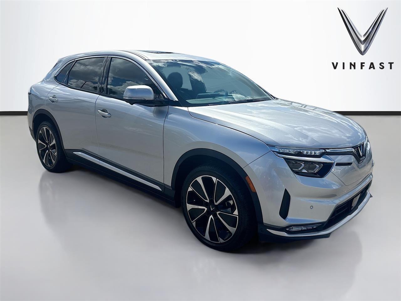 2025 VinFast VF 8 Plus