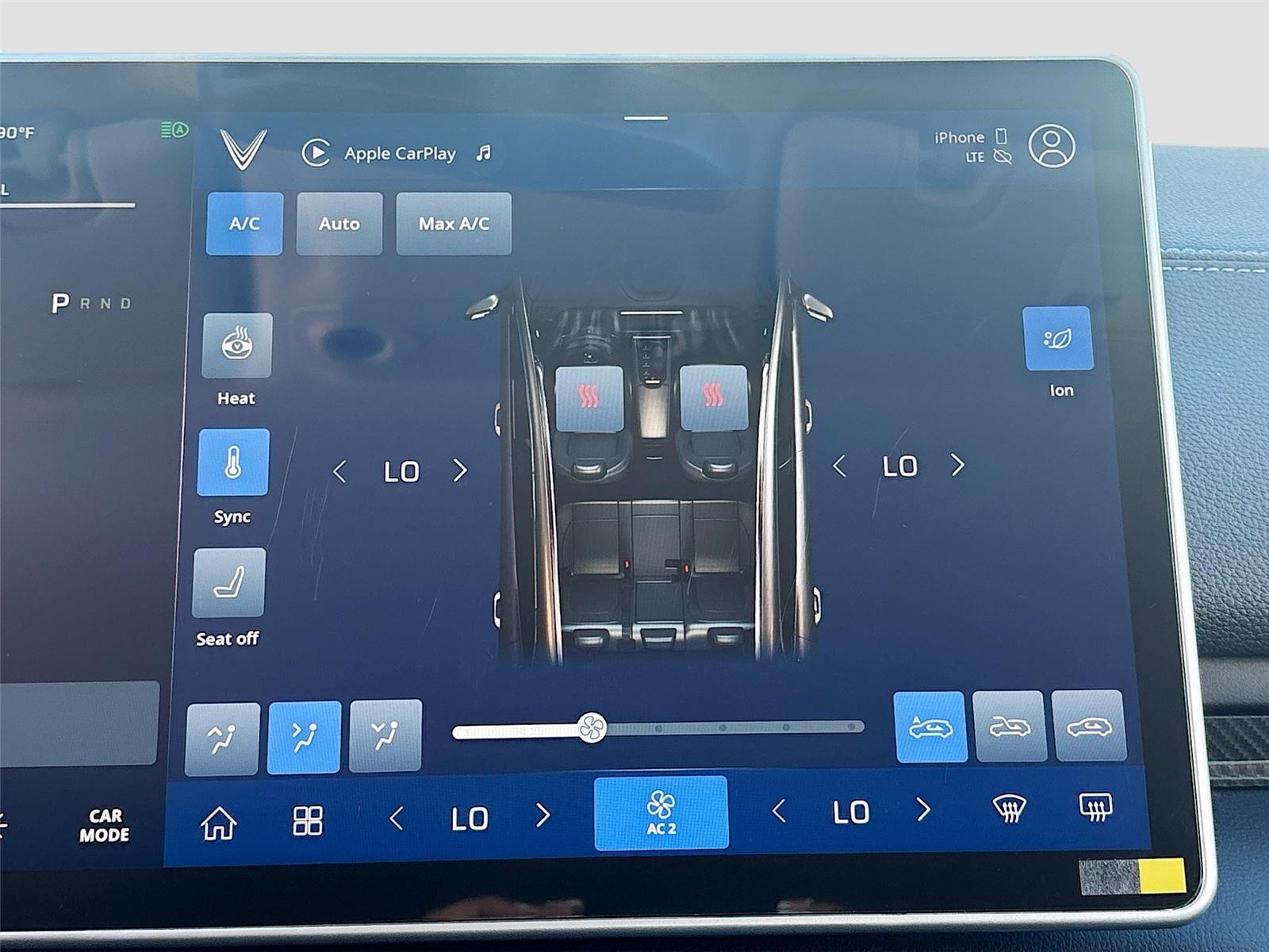 2025 VinFast VF 8 Eco