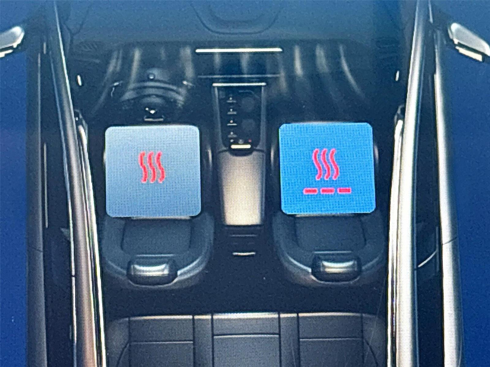 2025 VinFast VF 8 Eco