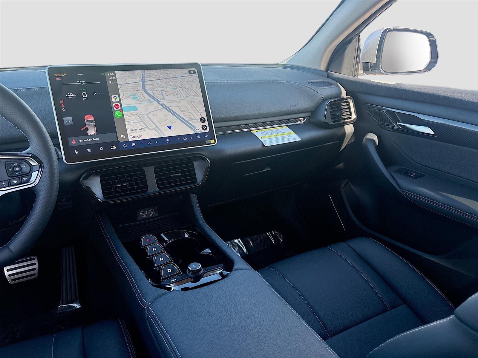 2025 VinFast VF 8 Eco