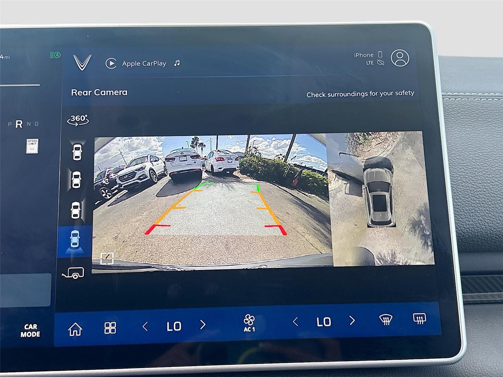 2025 VinFast VF 8 Eco