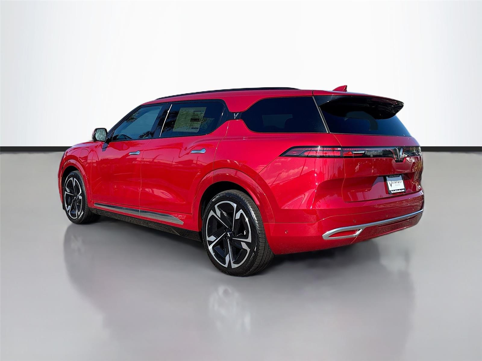 2024 VinFast VF 9 Plus