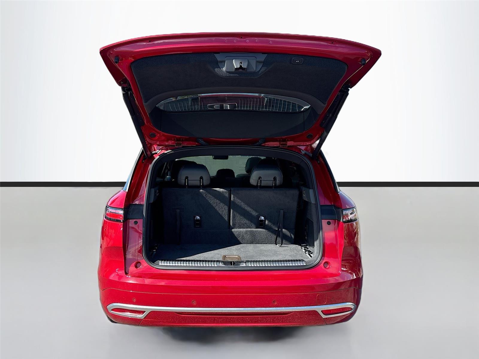 2024 VinFast VF 9 Plus