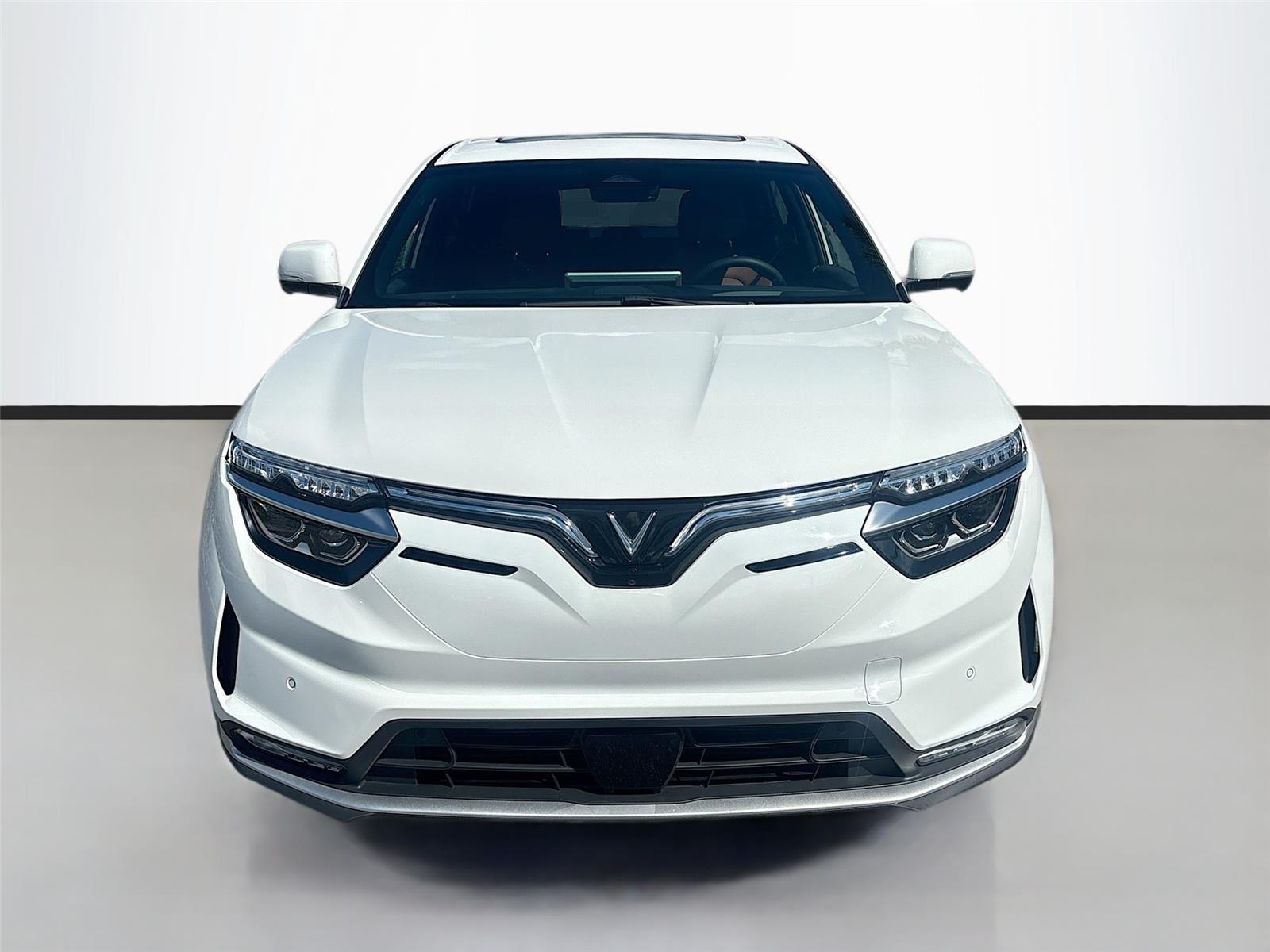 2025 VinFast VF 8 Plus