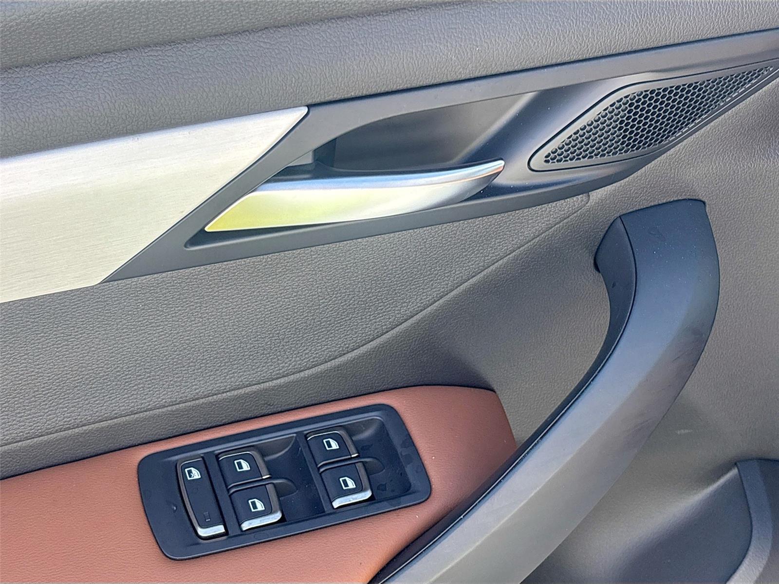 2025 VinFast VF 8 Plus