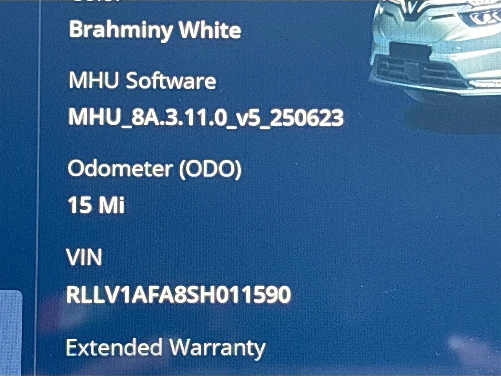 2025 VinFast VF 8 Plus