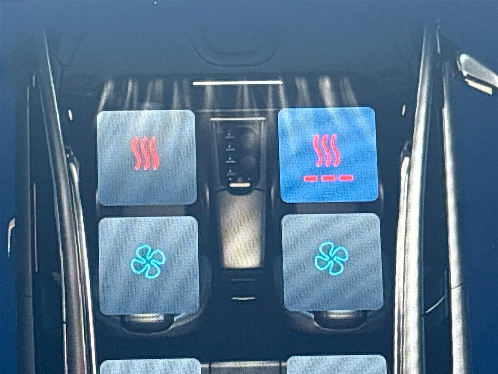 2025 VinFast VF 8 Plus