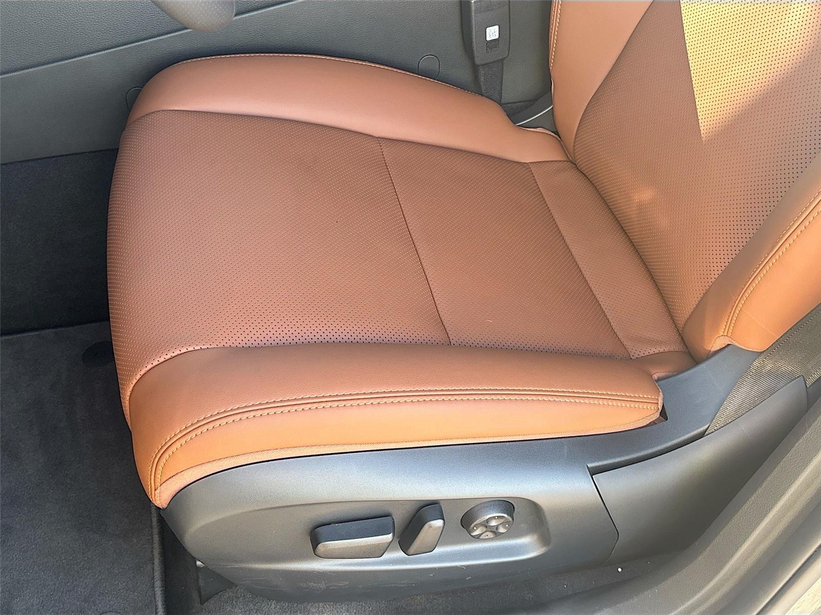 2025 VinFast VF 8 Plus