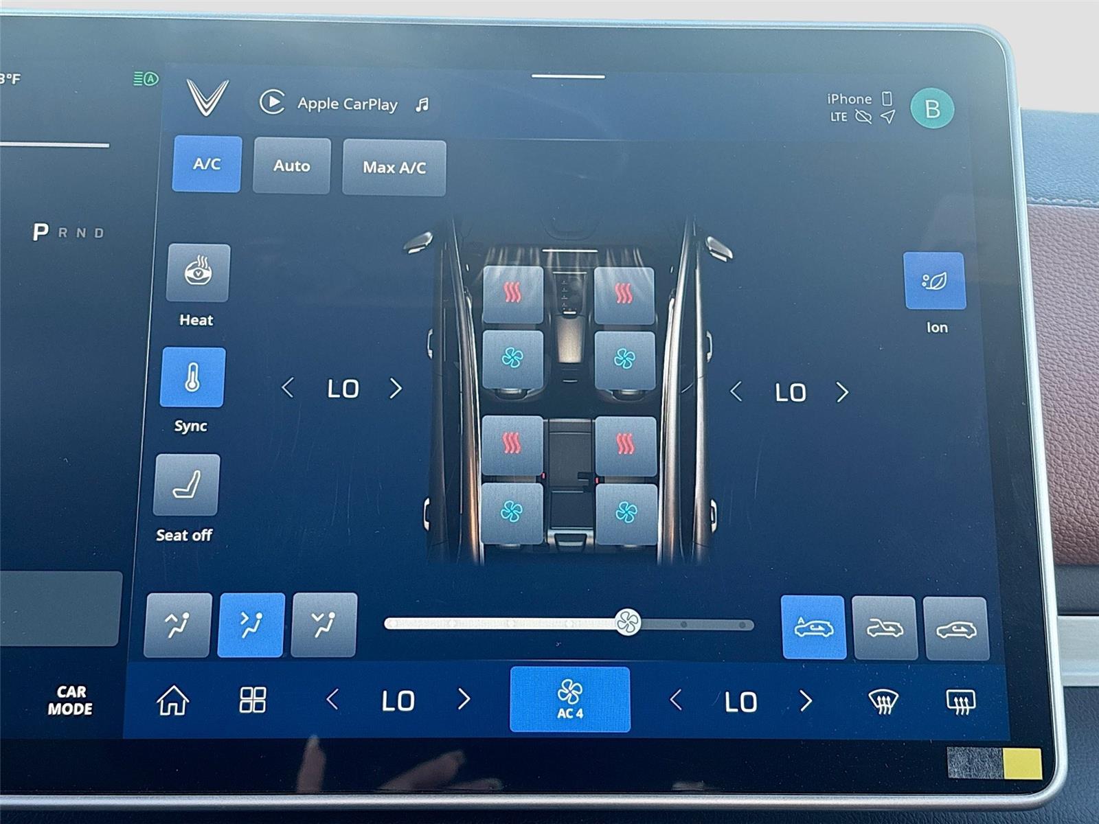 2025 VinFast VF 8 Plus