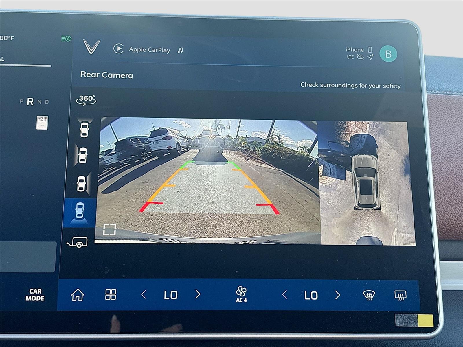 2025 VinFast VF 8 Plus
