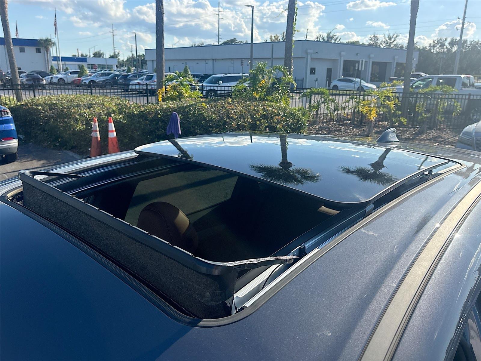 2025 VinFast VF 8 Plus