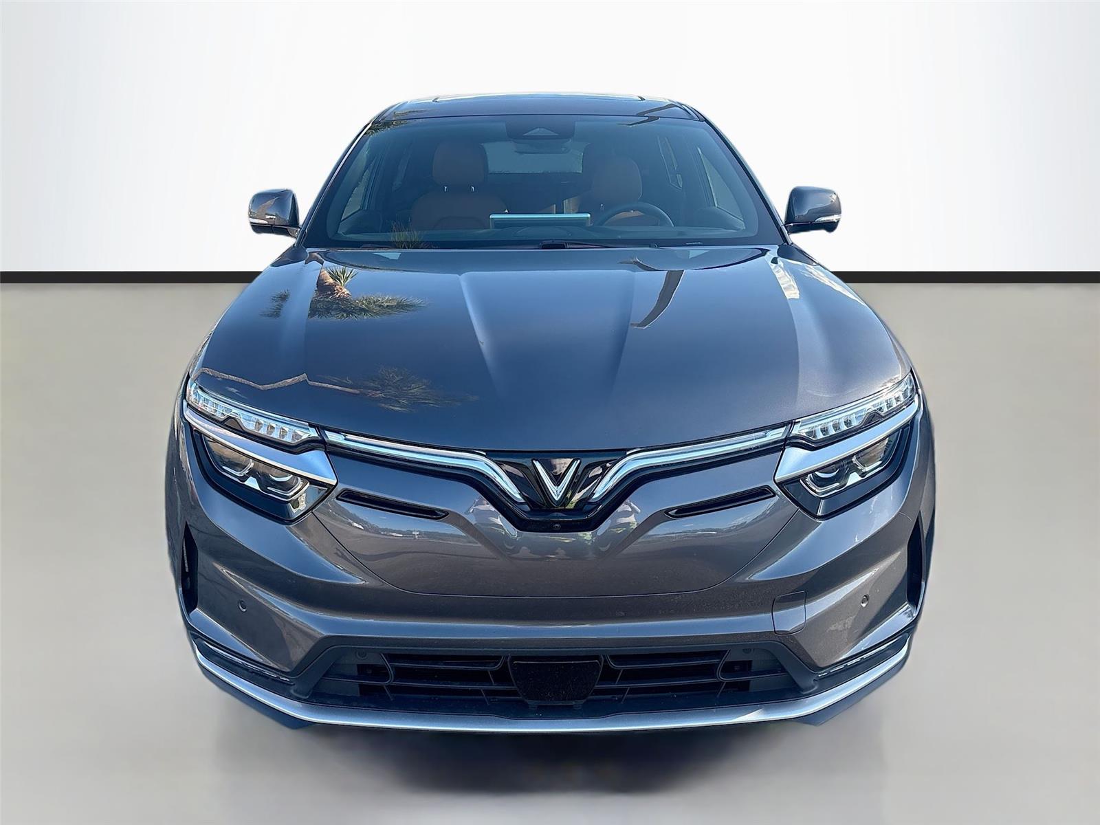 2025 VinFast VF 8 Plus