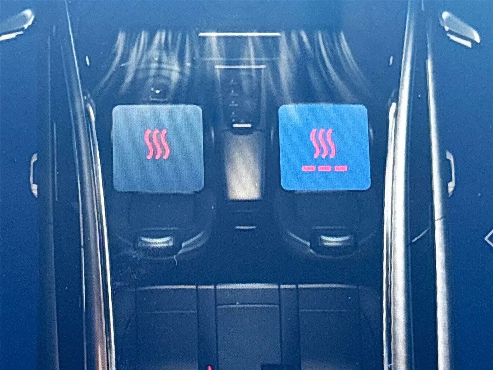 2025 VinFast VF 8 Eco