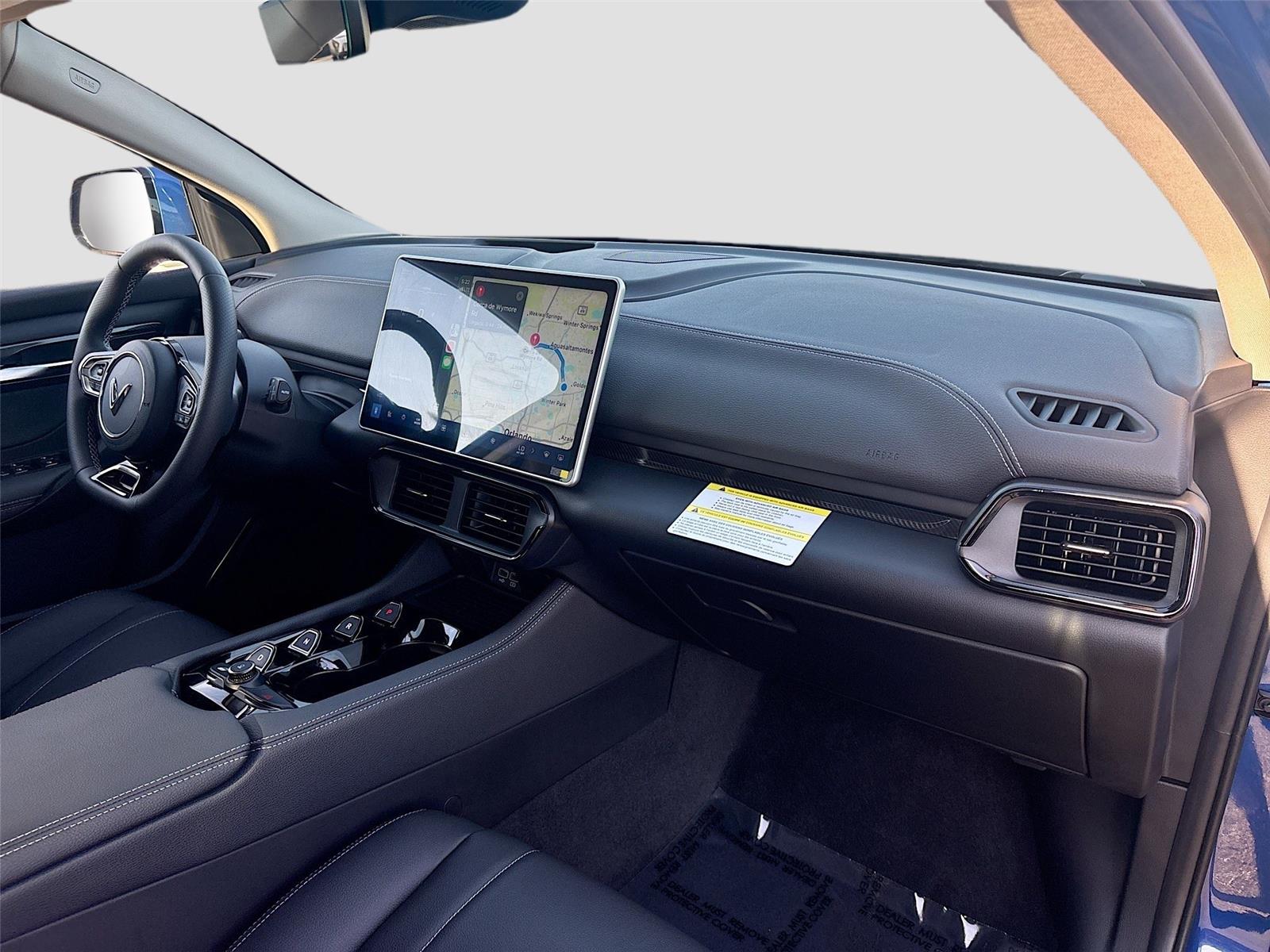 2025 VinFast VF 8 Eco