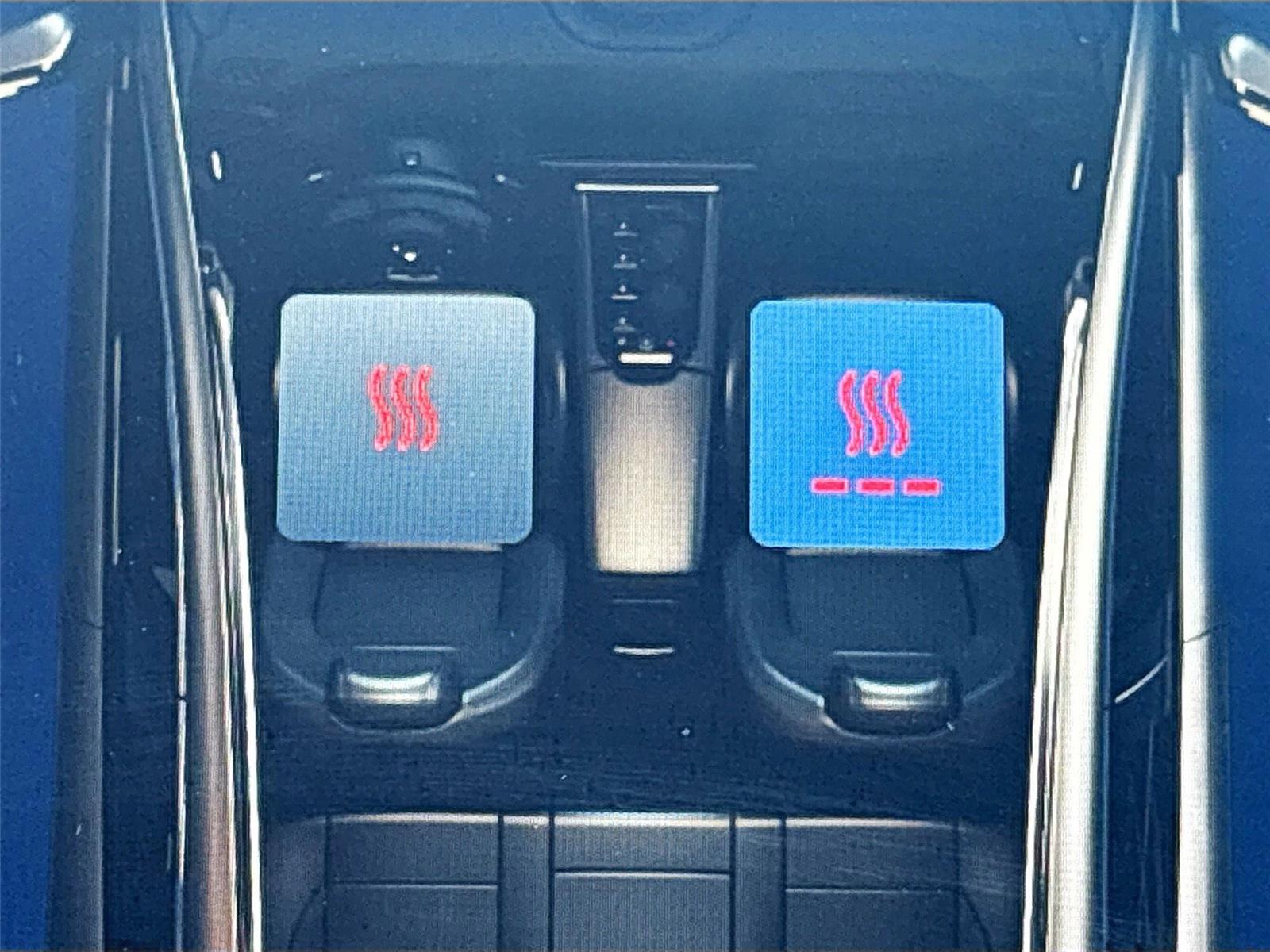 2025 VinFast VF 8 Eco