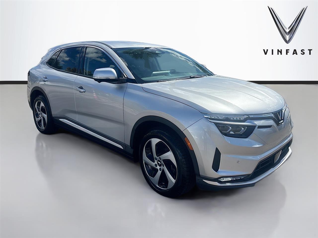 2025 VinFast VF 8