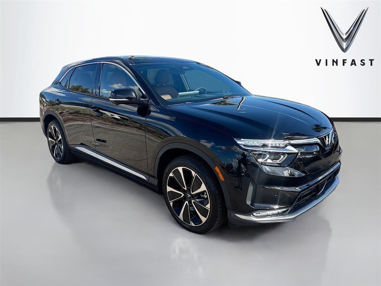 2025 VinFast VF 8 Plus