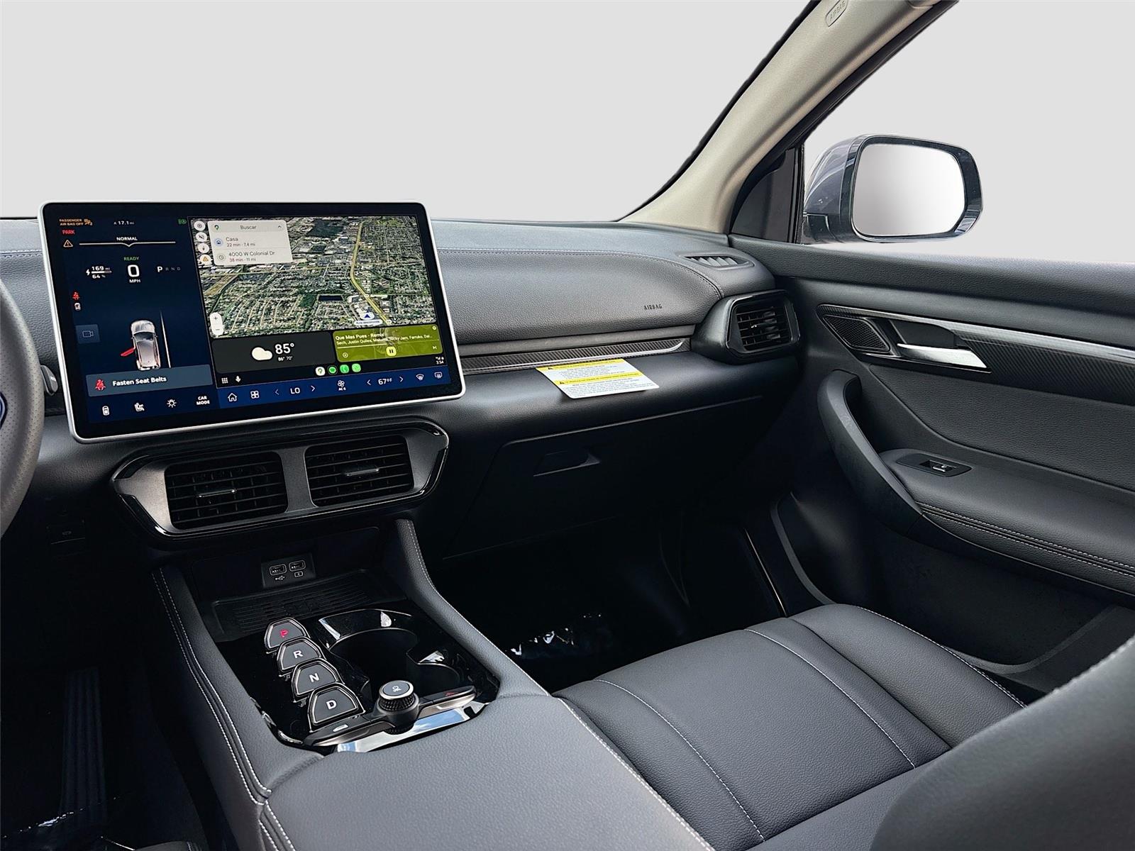 2025 VinFast VF 8 Eco