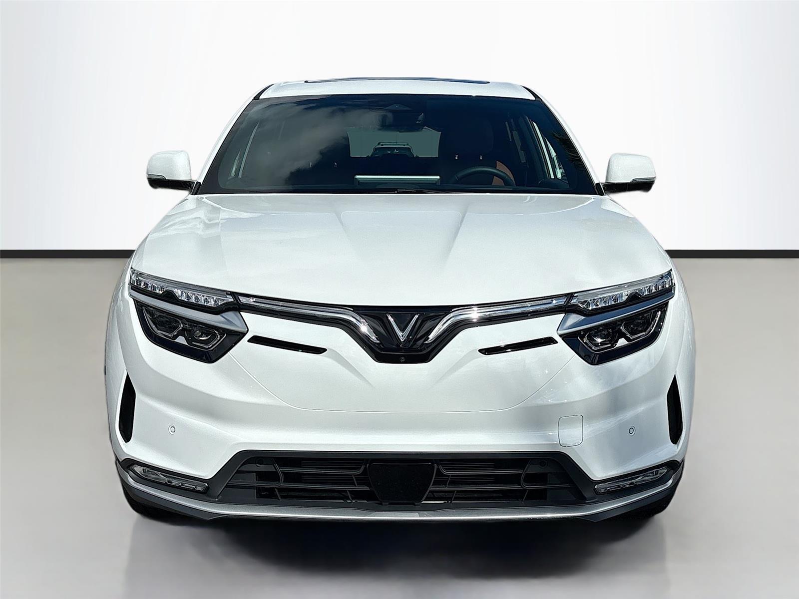 2025 VinFast VF 8 Plus