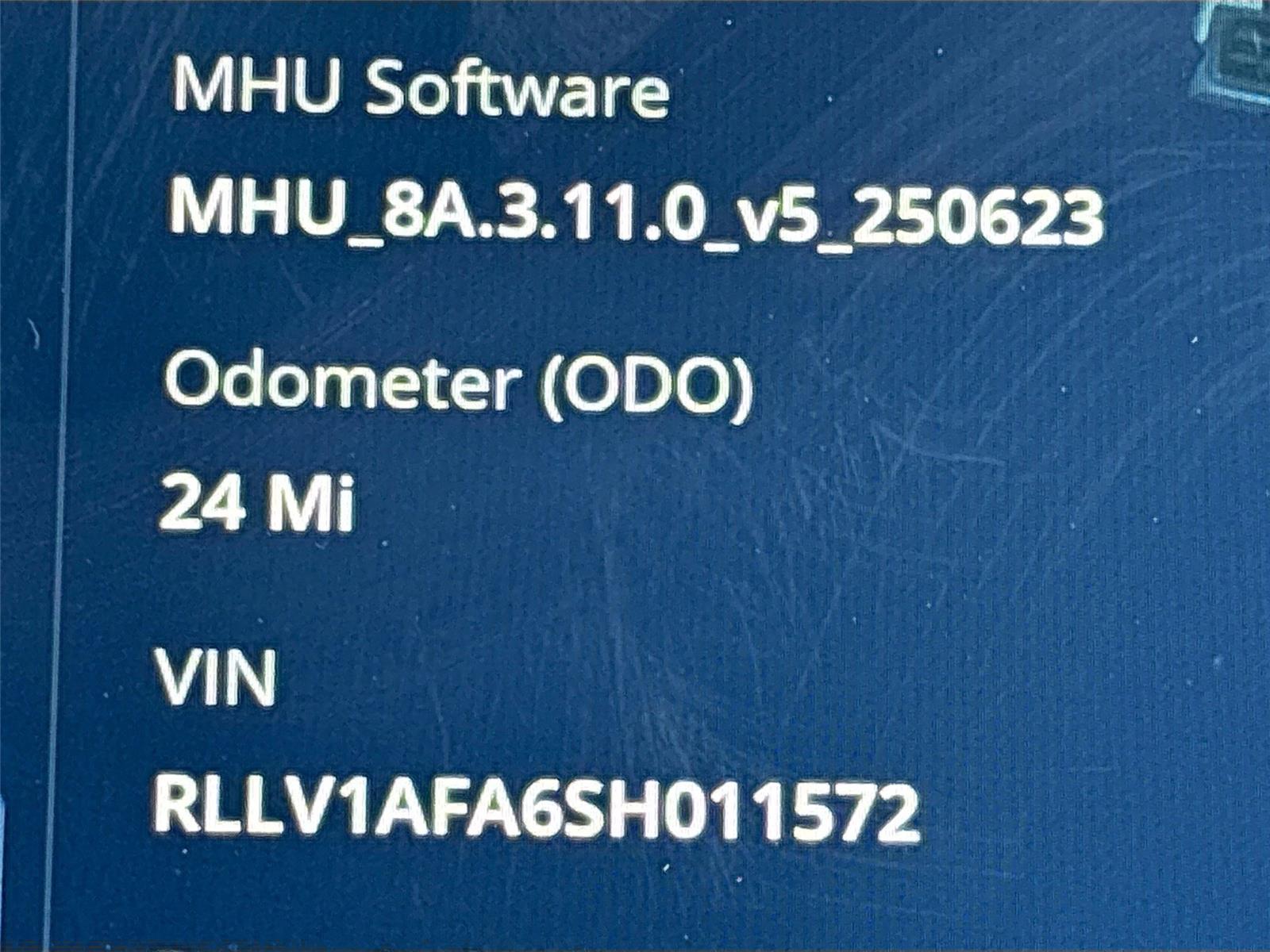 2025 VinFast VF 8 Plus