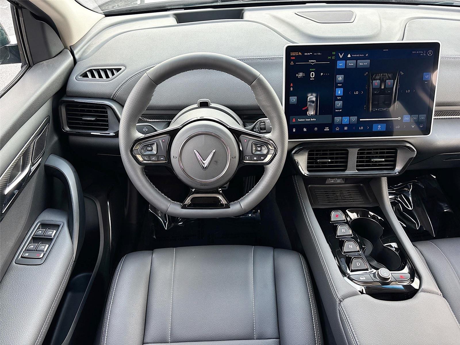 2025 VinFast VF 8 Eco