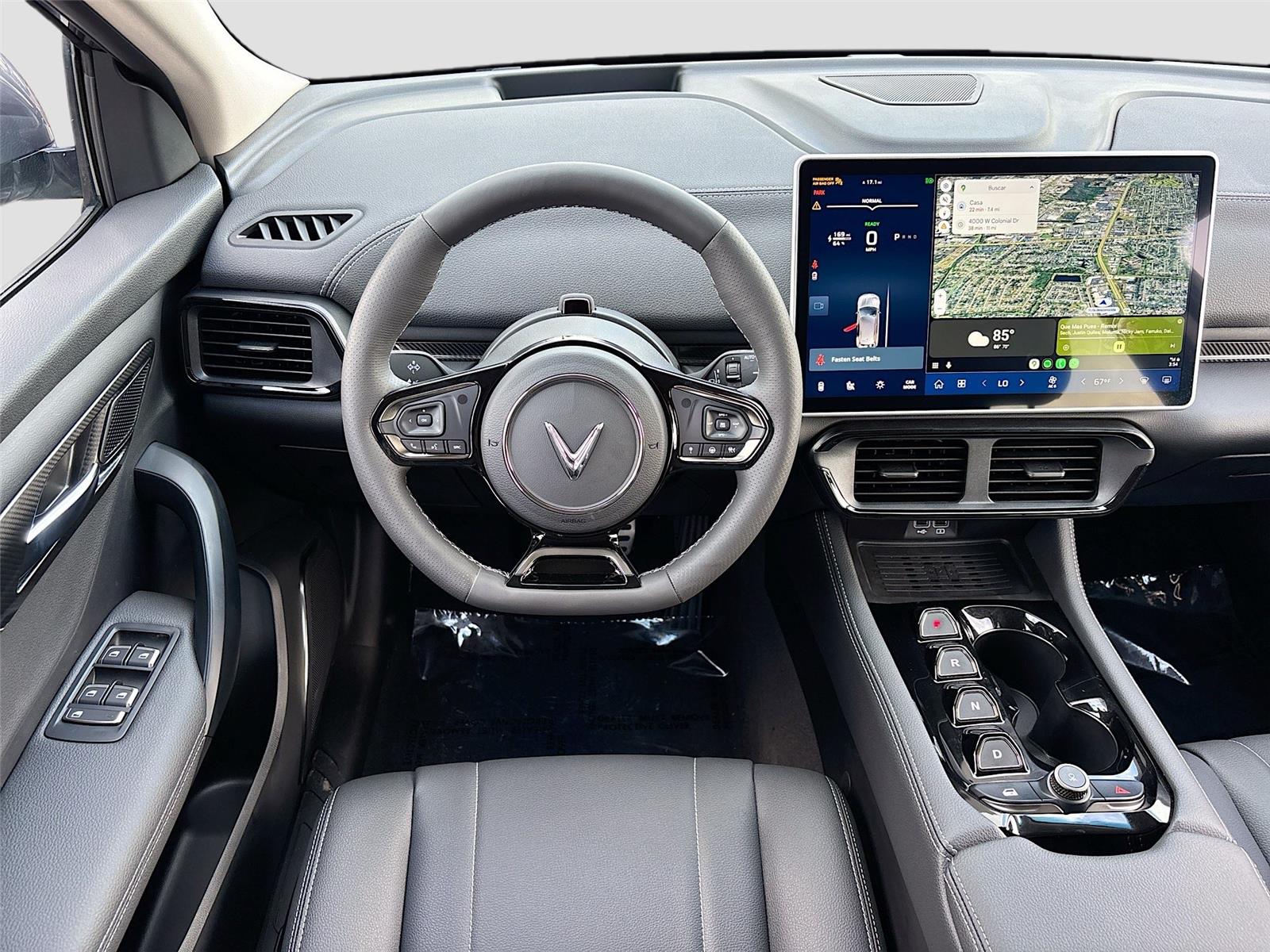 2025 VinFast VF 8 Eco