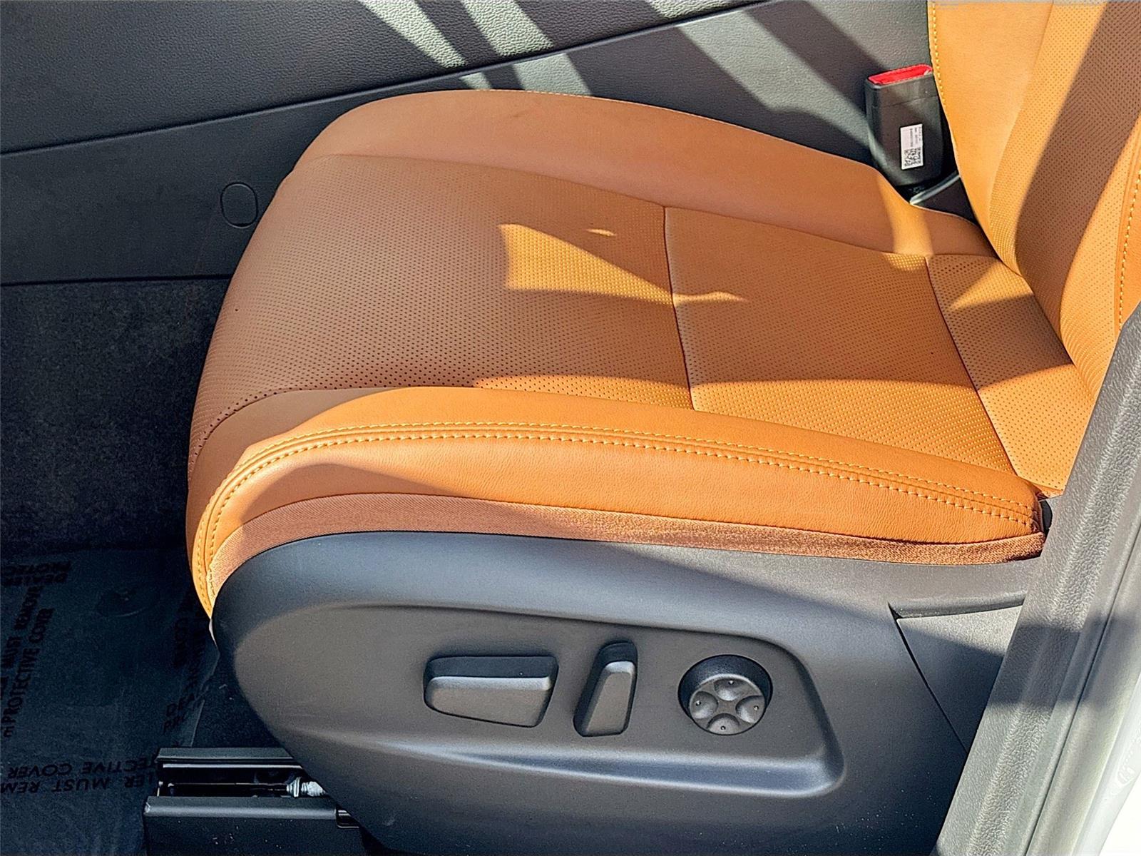 2025 VinFast VF 8 Plus