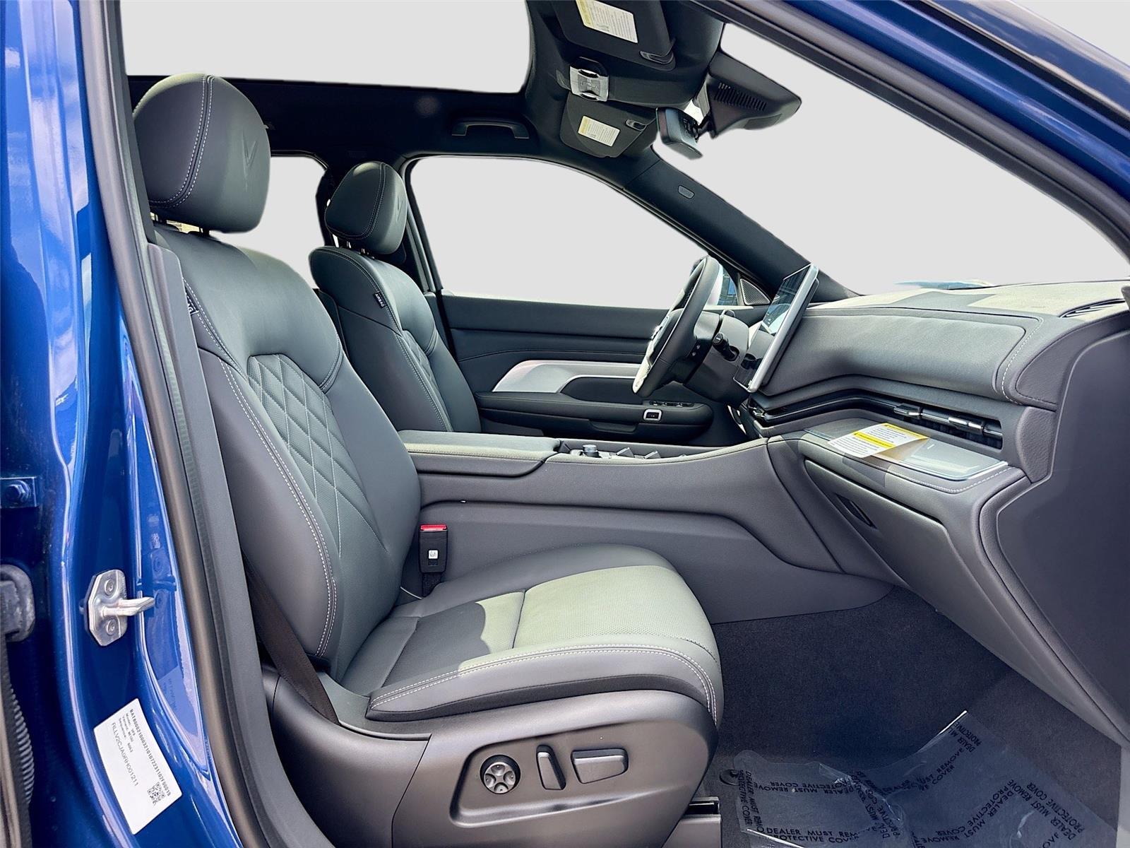 2024 VinFast VF 9 Plus