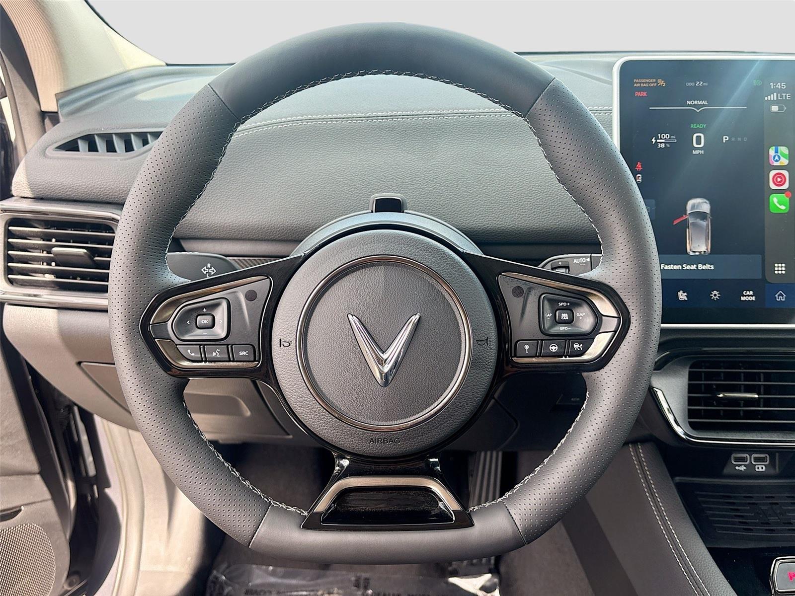 2025 VinFast VF 8 Eco