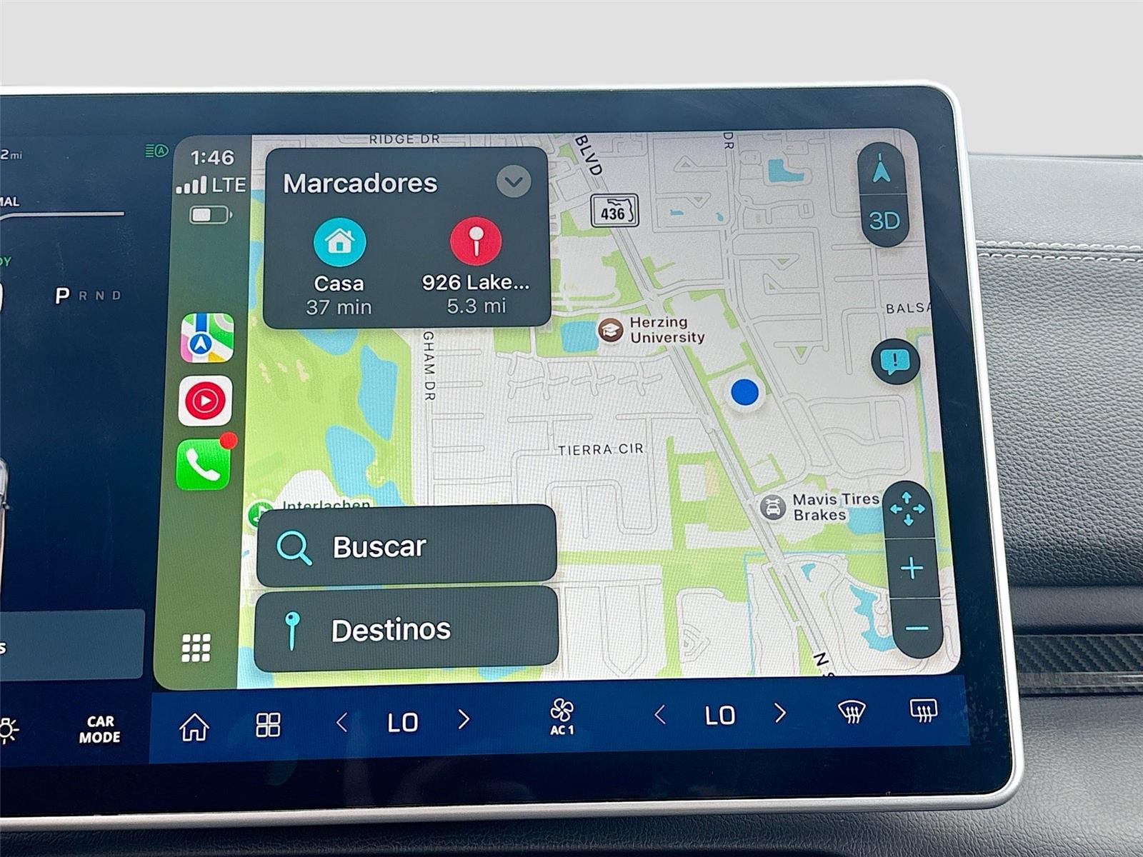 2025 VinFast VF 8 Eco