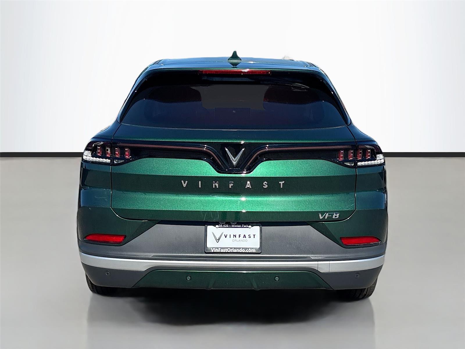 2025 VinFast VF 8 Plus