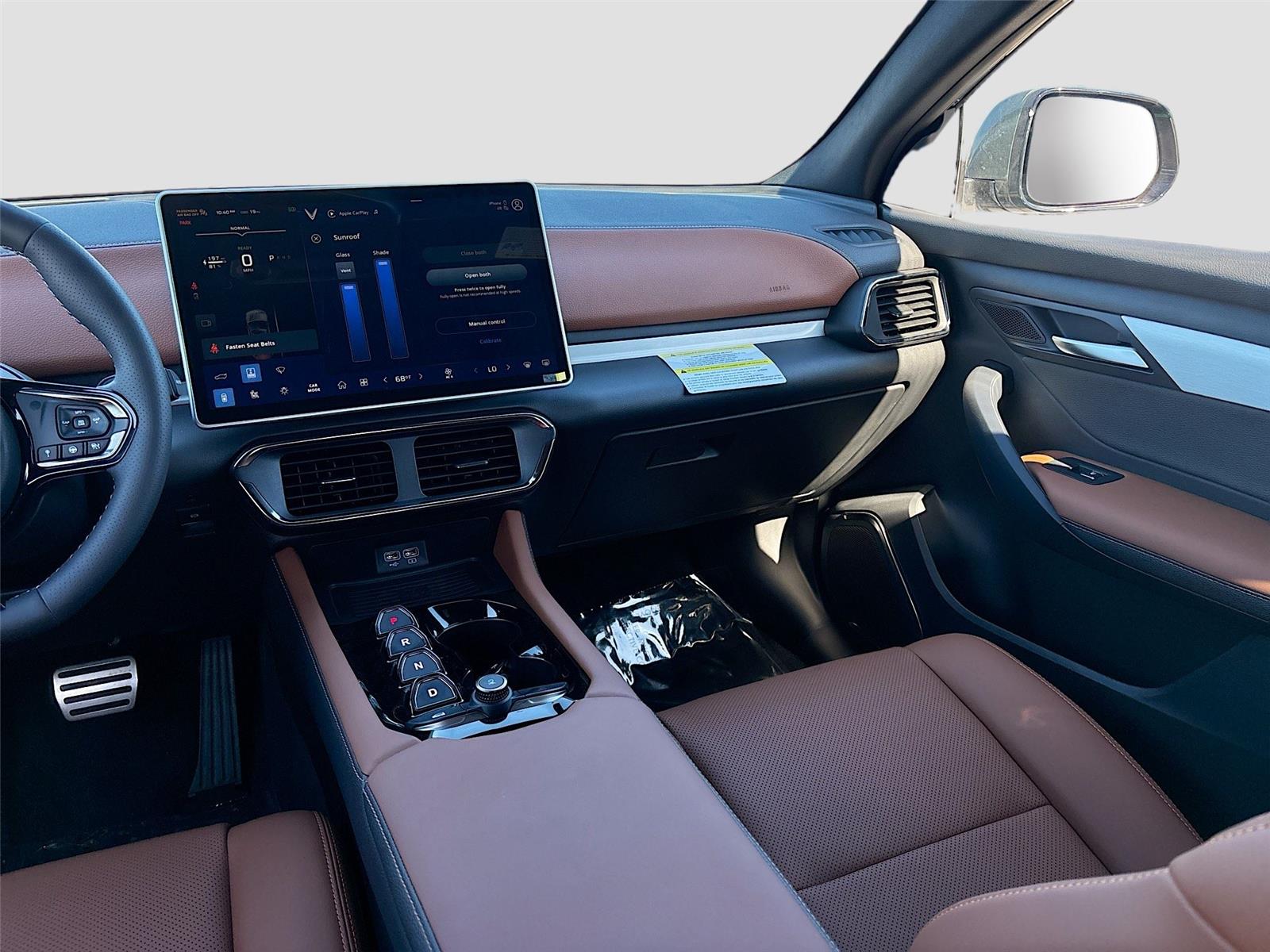 2025 VinFast VF 8 Plus