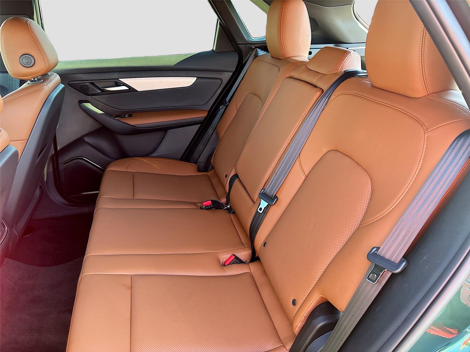 2025 VinFast VF 8 Plus