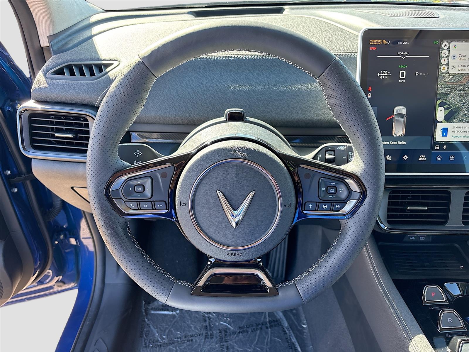 2025 VinFast VF 8 Eco