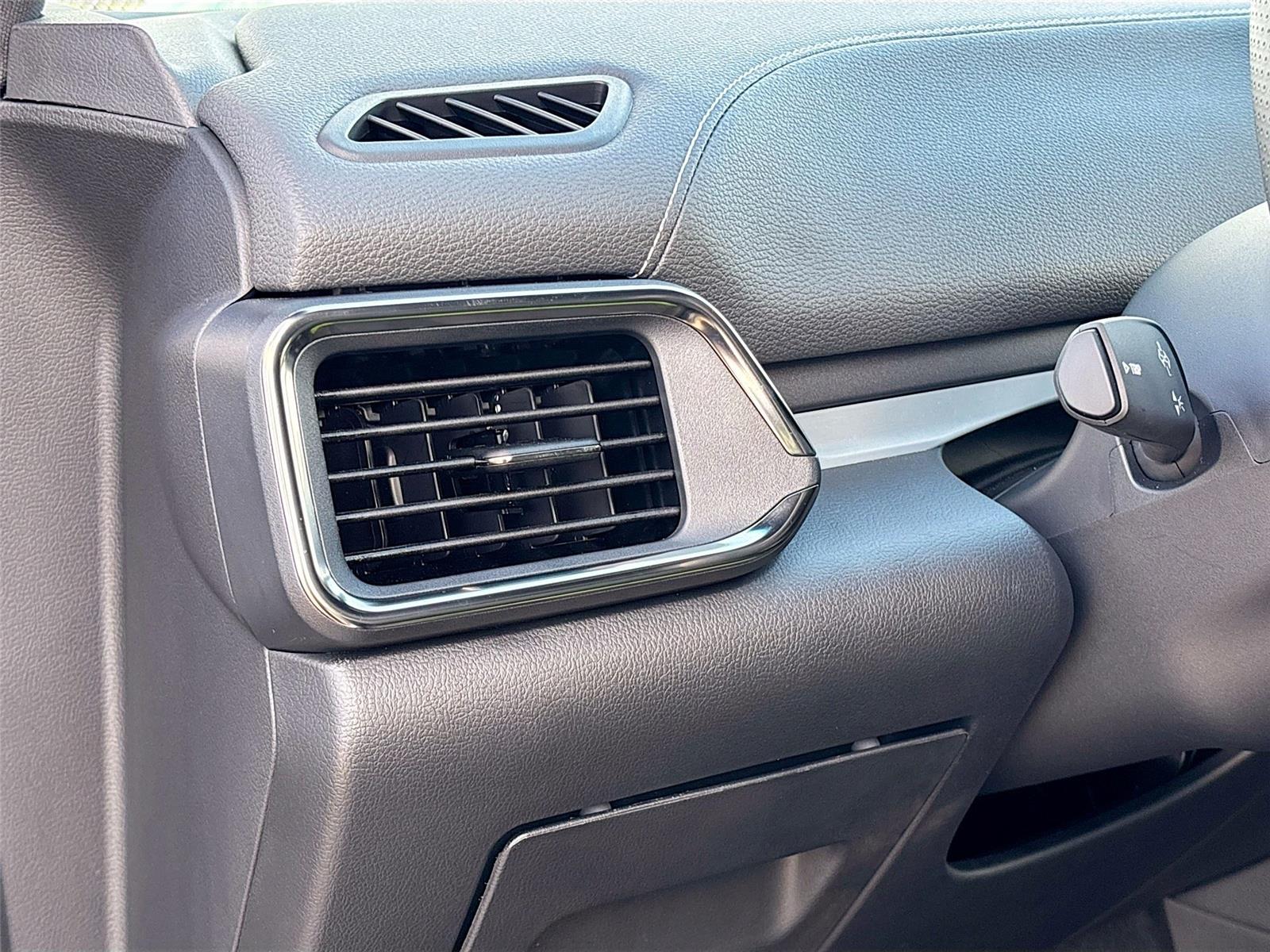 2025 VinFast VF 8 Plus