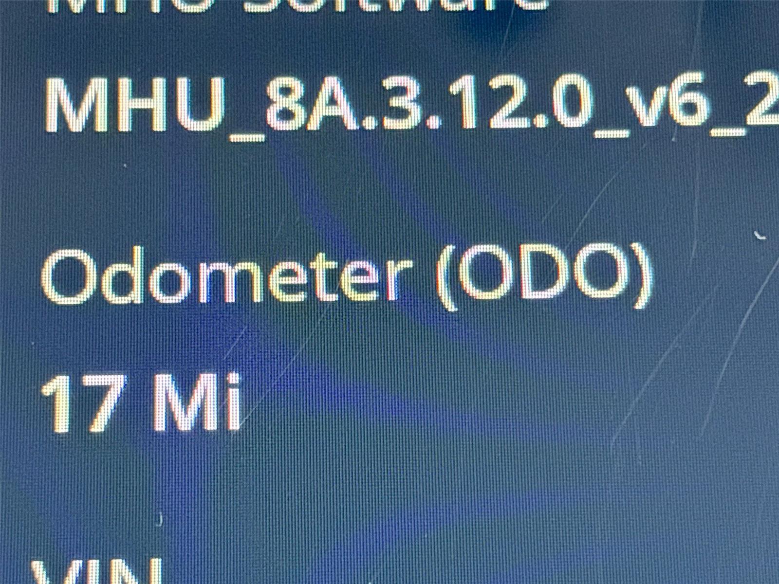 2025 VinFast VF 8 Plus